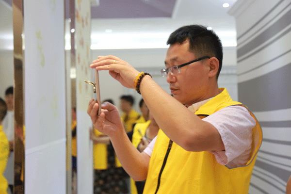 天然居硅藻泥第22期營(yíng)銷培訓(xùn)圓滿結(jié)業(yè)