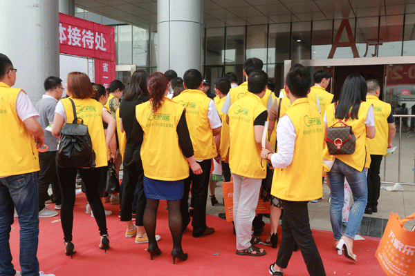 天然居硅藻泥第22期營(yíng)銷培訓(xùn)圓滿結(jié)業(yè)